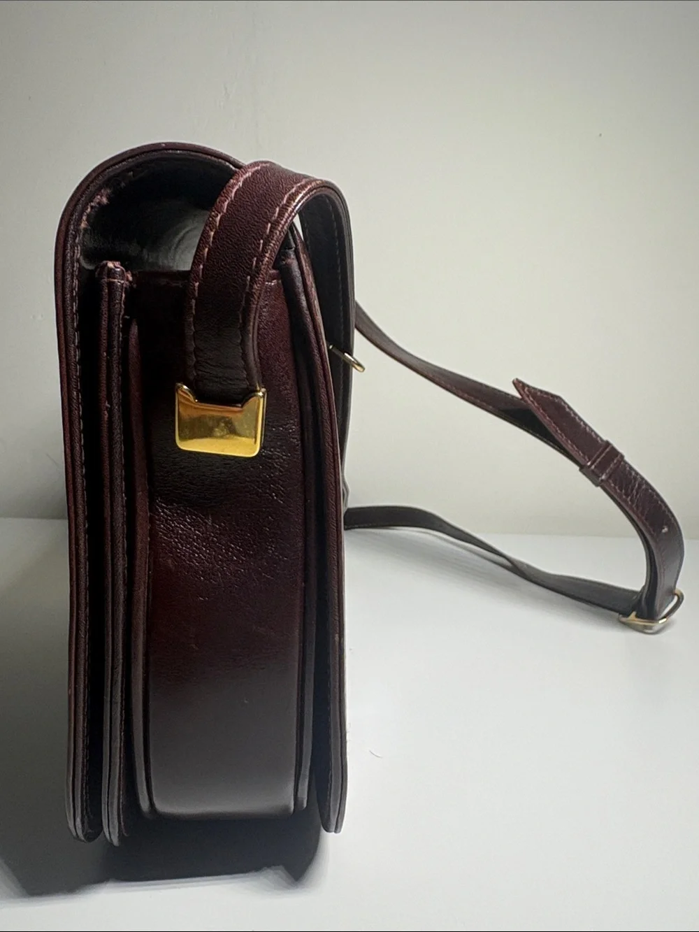 Vintage Mahogany Leather Crossbody/Shoulder Bag in Dark Brown, Italian Made